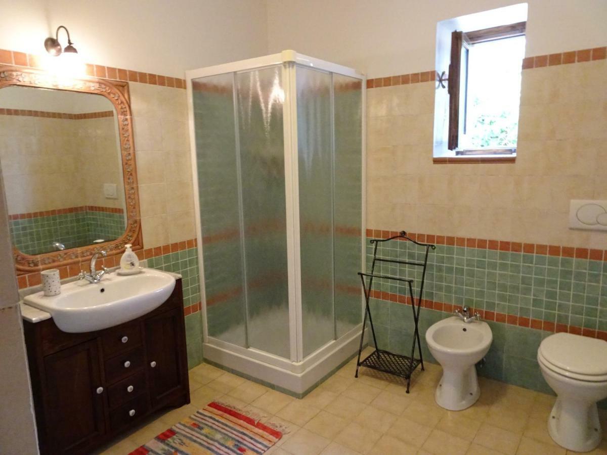 Casale Cerquabella Countryhouse Affittacamere Poggio Catino Esterno foto