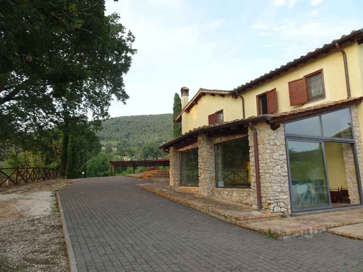 Casale Cerquabella Countryhouse Affittacamere Poggio Catino Esterno foto